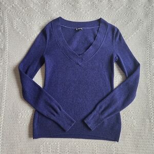 Classic V-Neck Women's Sweater - Deep Blue